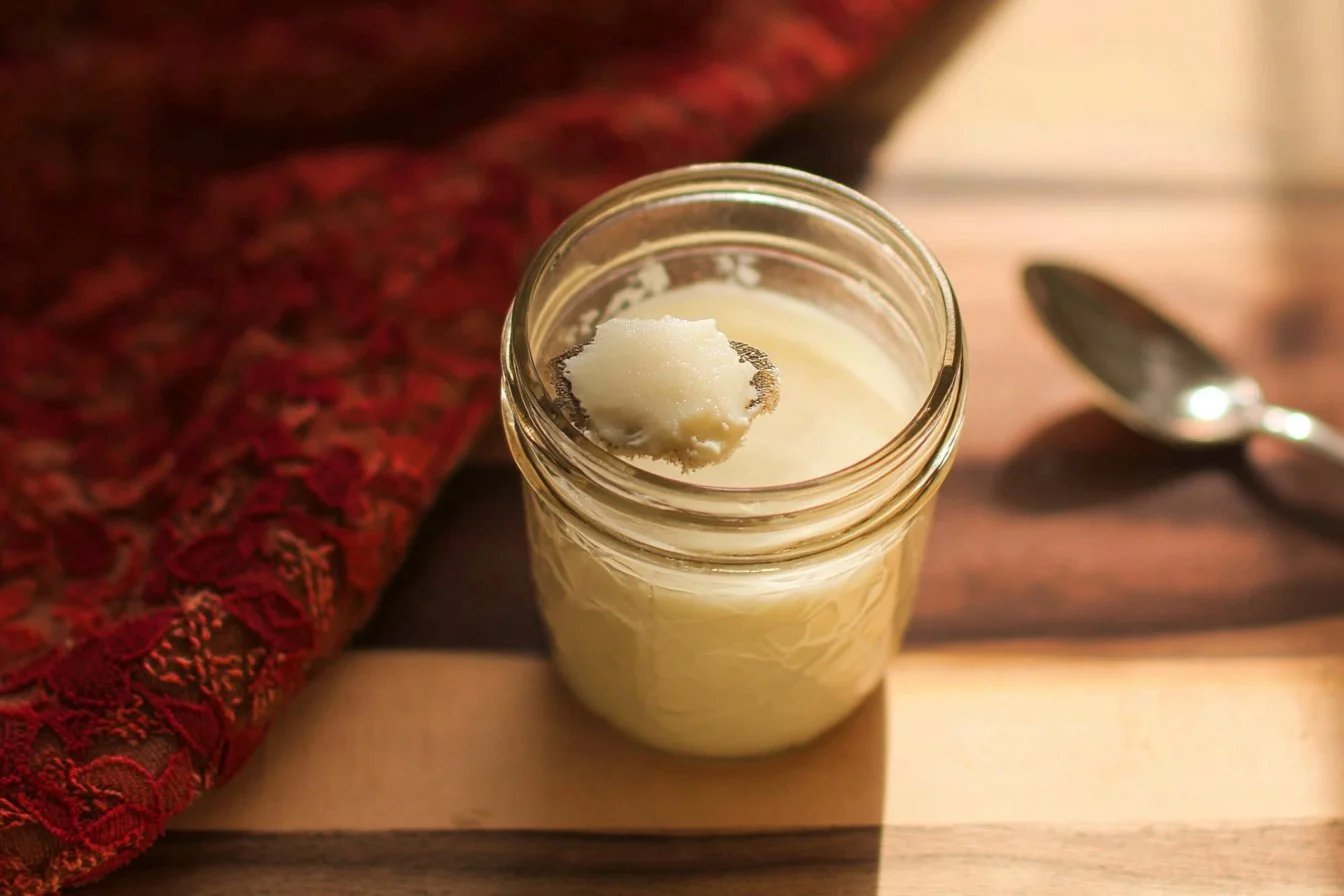 Homemade beef tallow preparation process in the kitchen